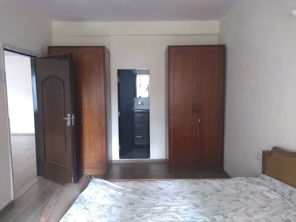 4 BHK Flats on Rent in Capri Apartment, Juhu