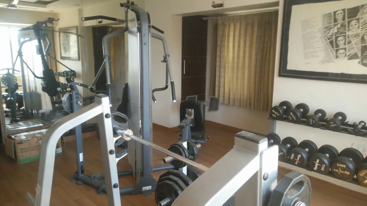 4 BHK Flats on Rent in Bay View, Bandra West