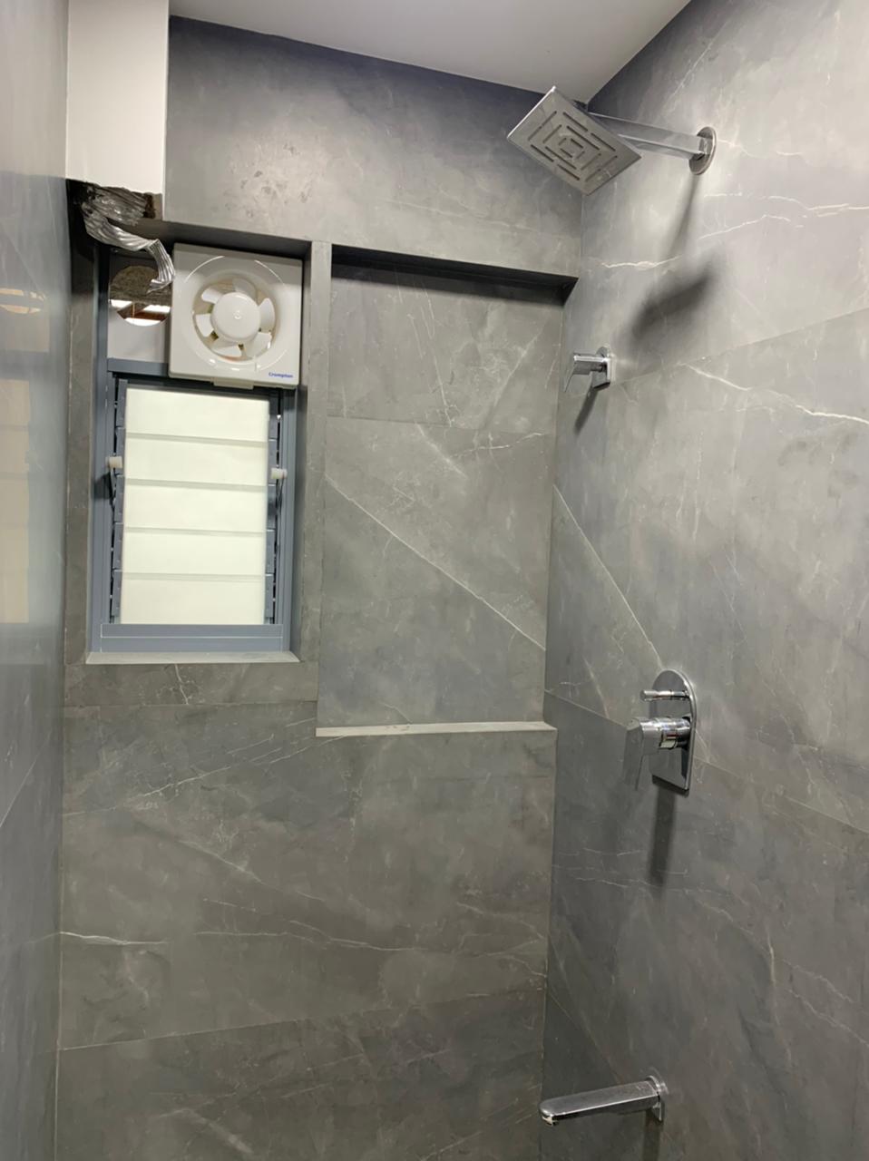 10 - Heera Panna, Peddar Road