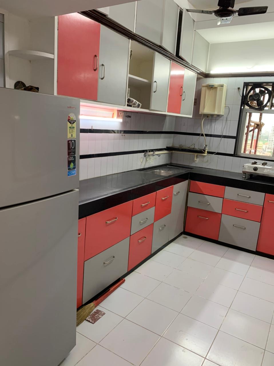 6 - Heera Panna, Peddar Road