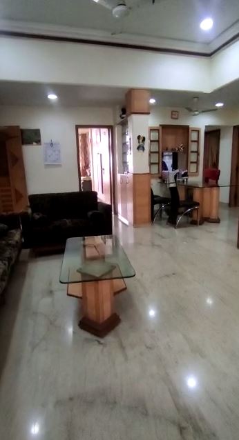 3½ BHK Flats for Sale in Belfer, Bandra West