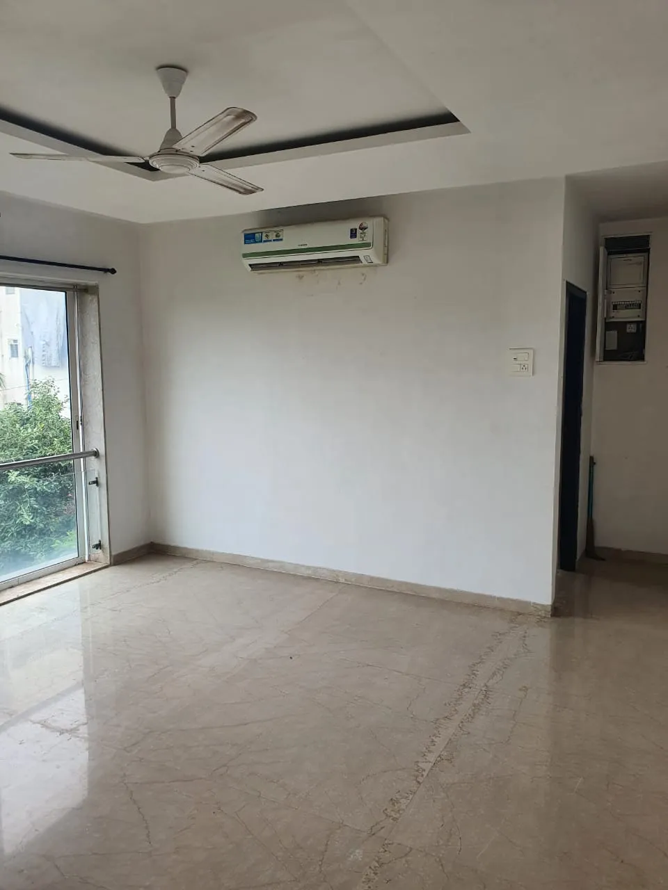 3 BHK Flats for Sale in Bhagtani Pearl, Santacruz West
