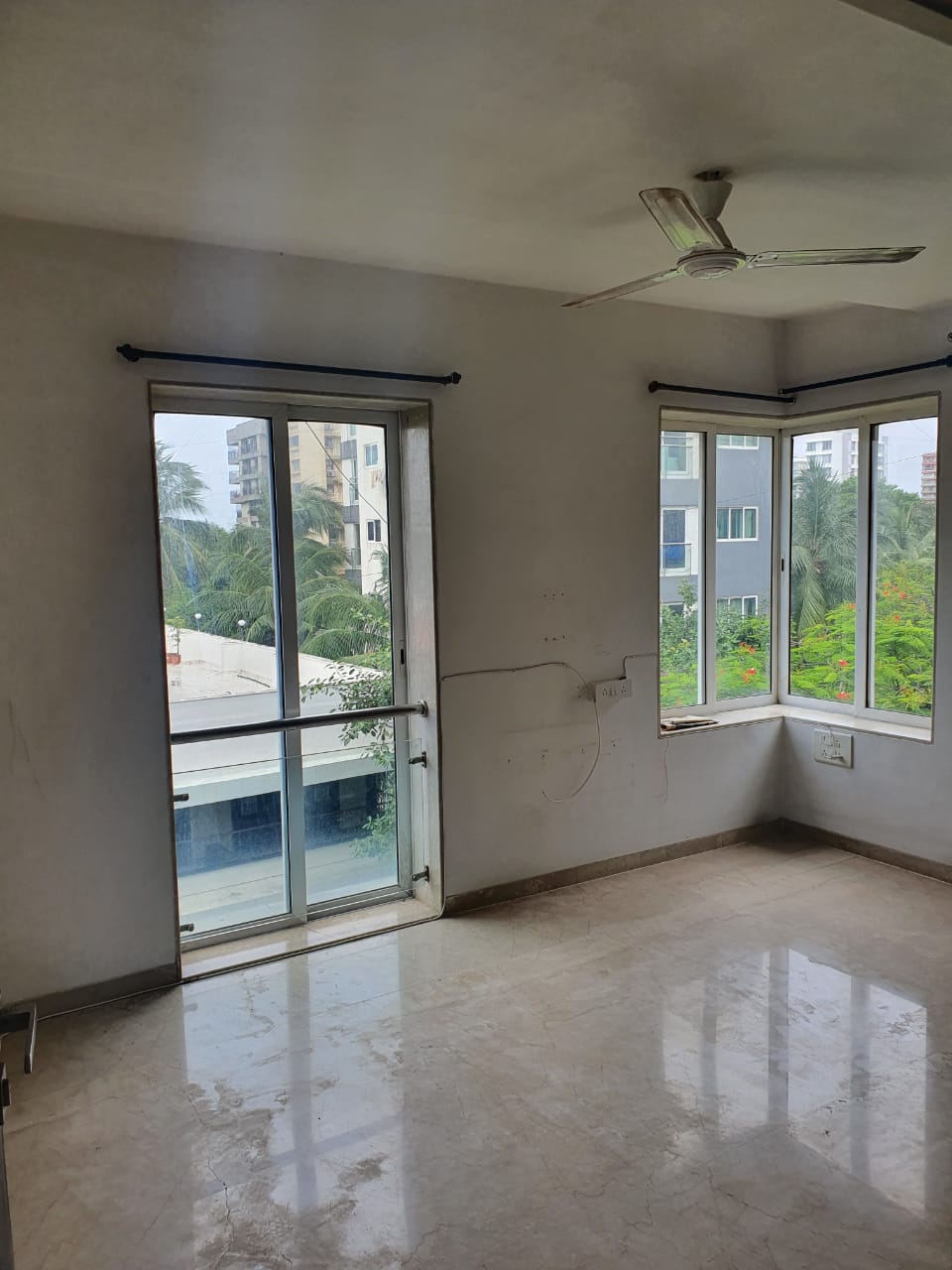 3 BHK Flats for Sale in Bhagtani Pearl, Santacruz West