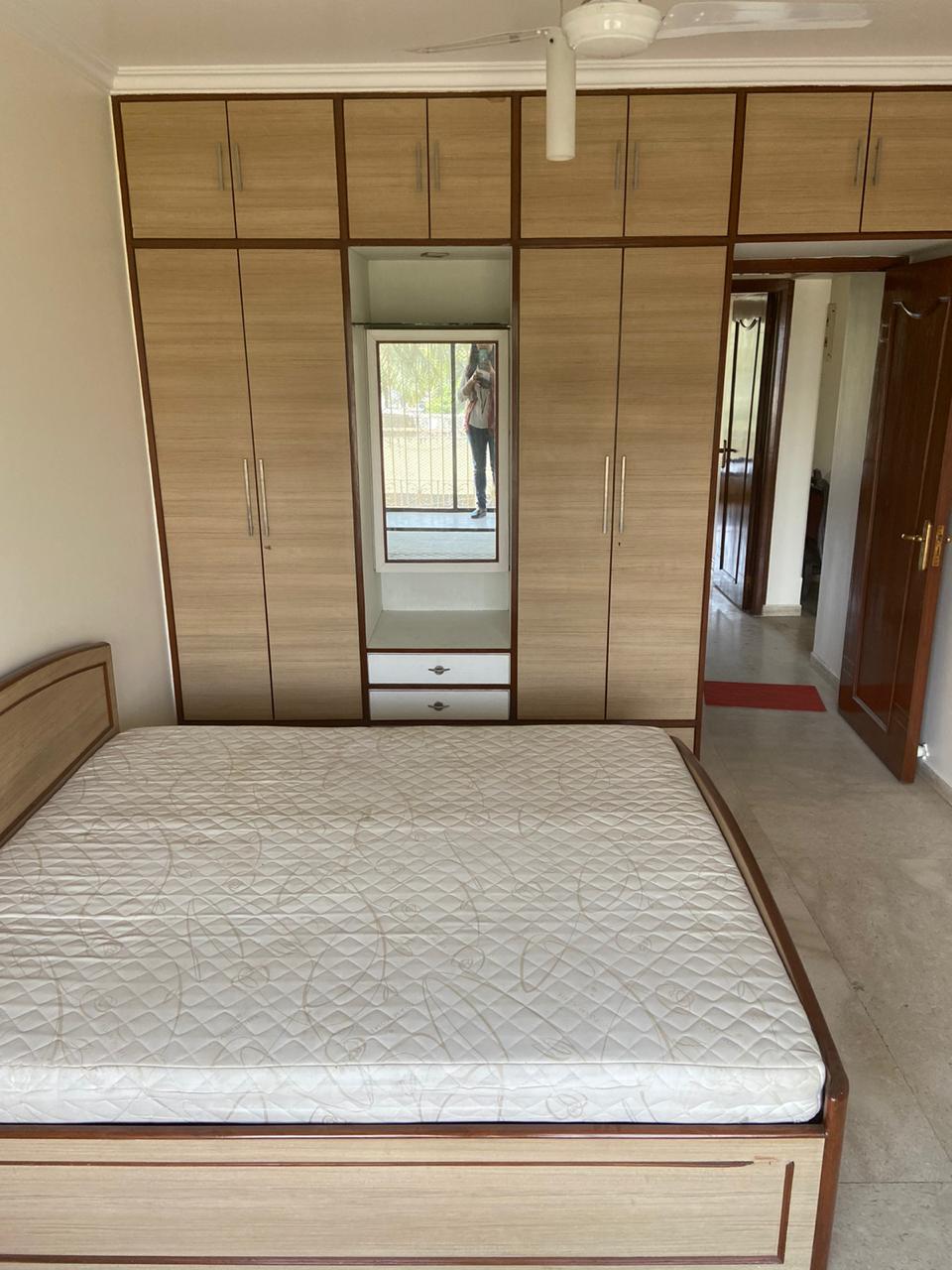 Bedroom 21 - Siddhivinayak, Bandra West