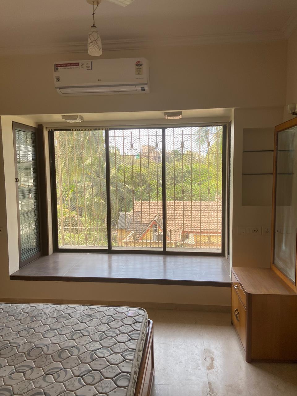 Bedroom 22 - Siddhivinayak, Bandra West