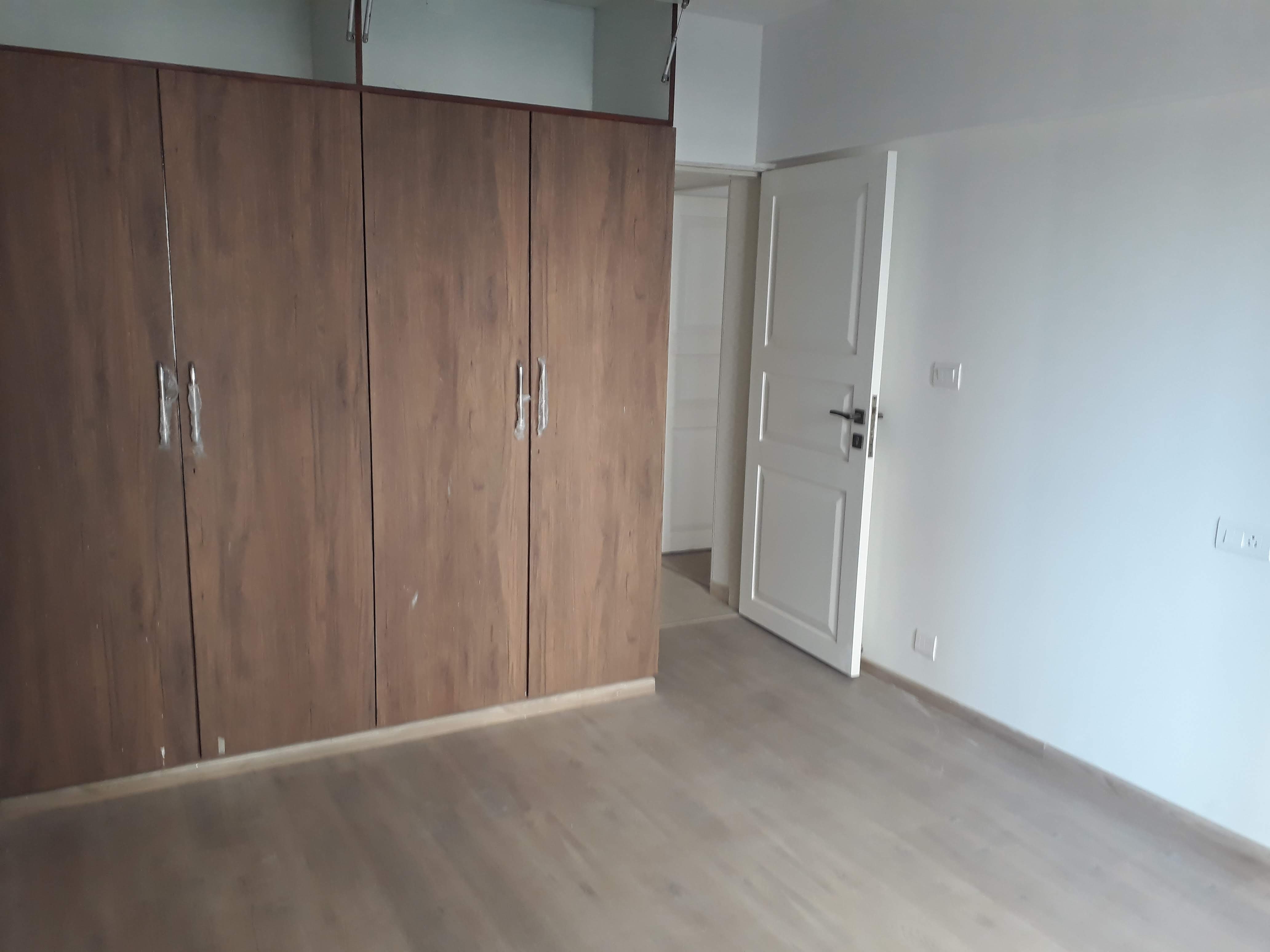 3 BHK Semi-Furnished in Kanakia Paris , Bandra East