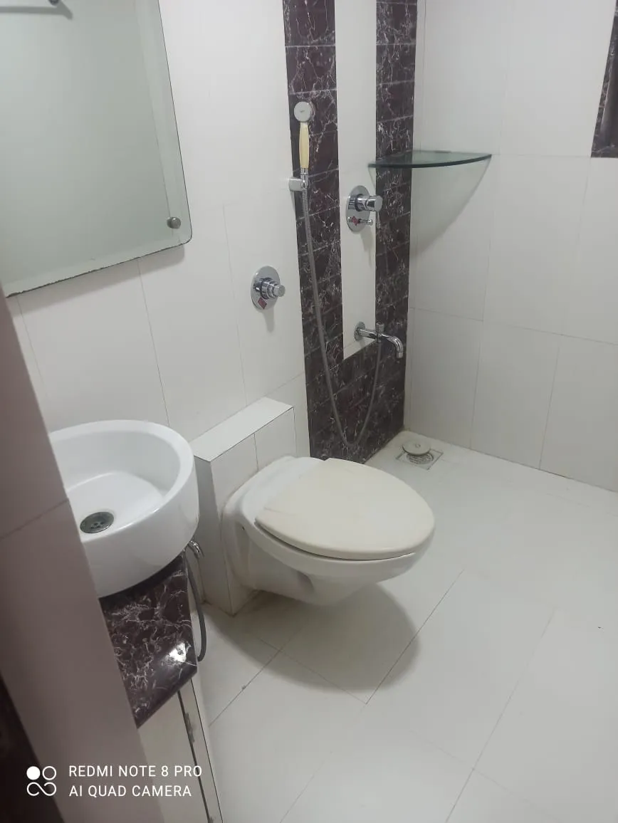 4 BHK Flats on Rent in Bayview, Bandra West