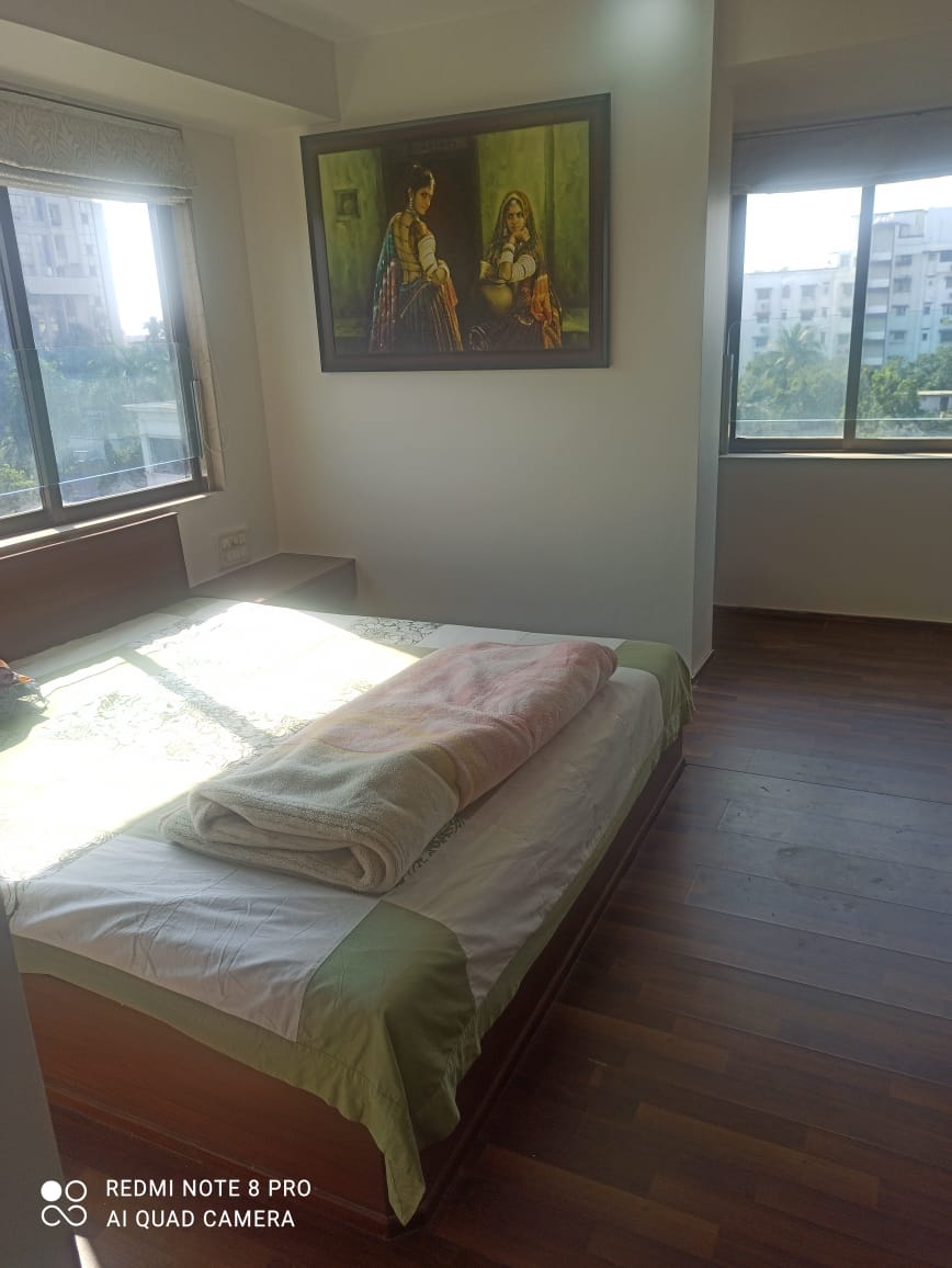 Bedroom 31 - Bayview, Bandra West