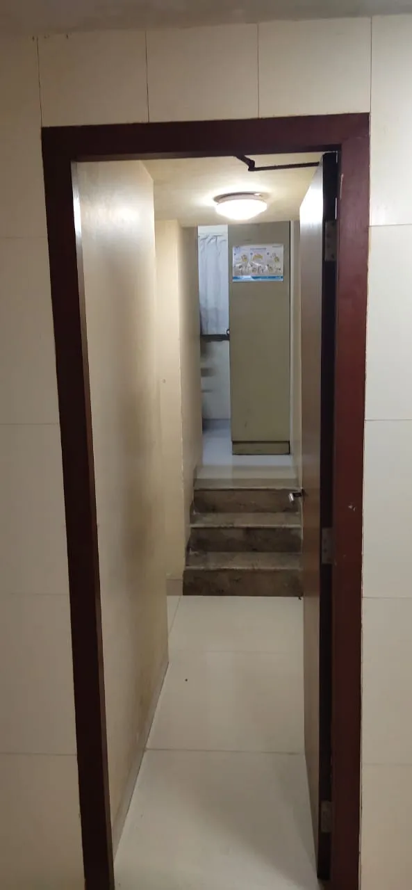 5 BHK Flats for Sale in Abhishek Bungalow , Andheri West