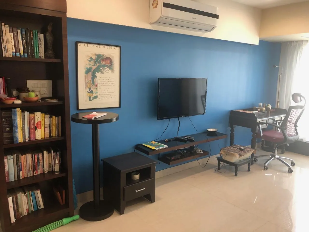 3 BHK Semi Furnished in Cosmos Majestic , Prabhadevi
