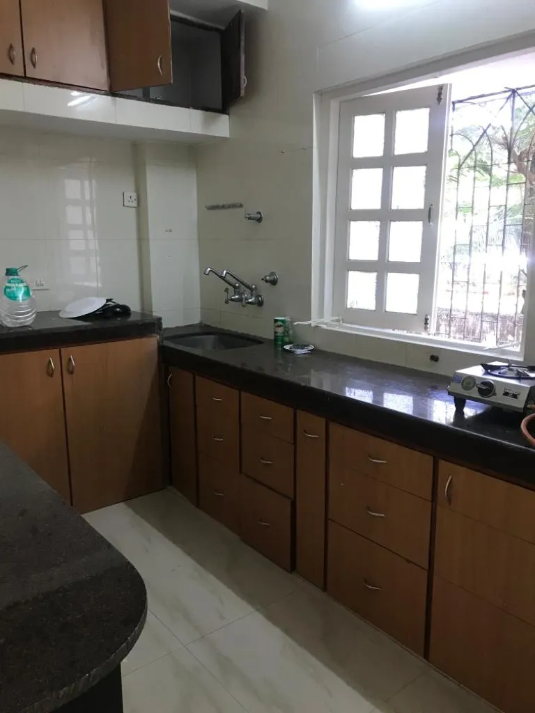 2 BHK Flats on Rent in Greenfields , Juhu