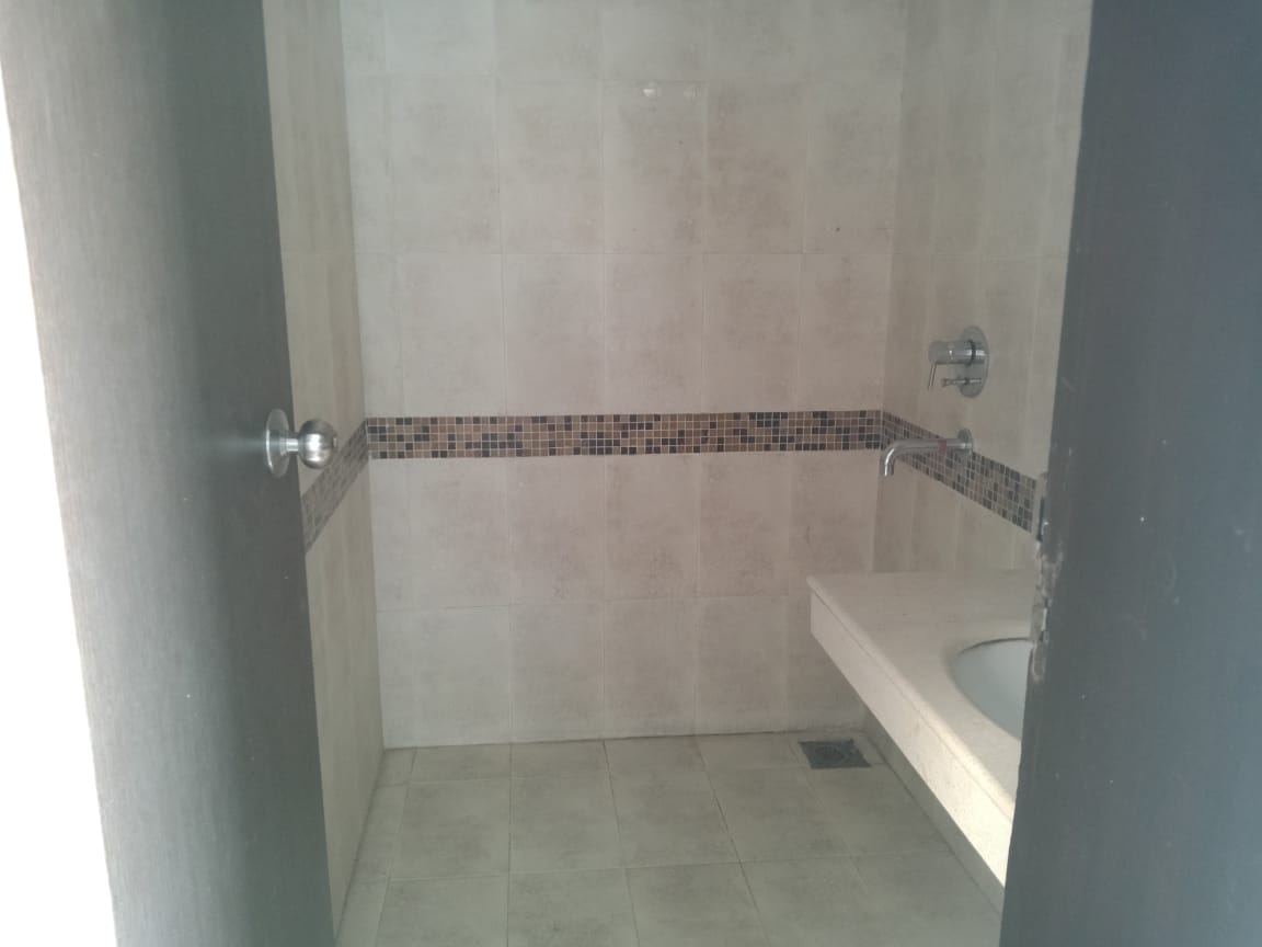 2.5 BHK Oberoi Woods, Goregaon East — for Sale — photo 7