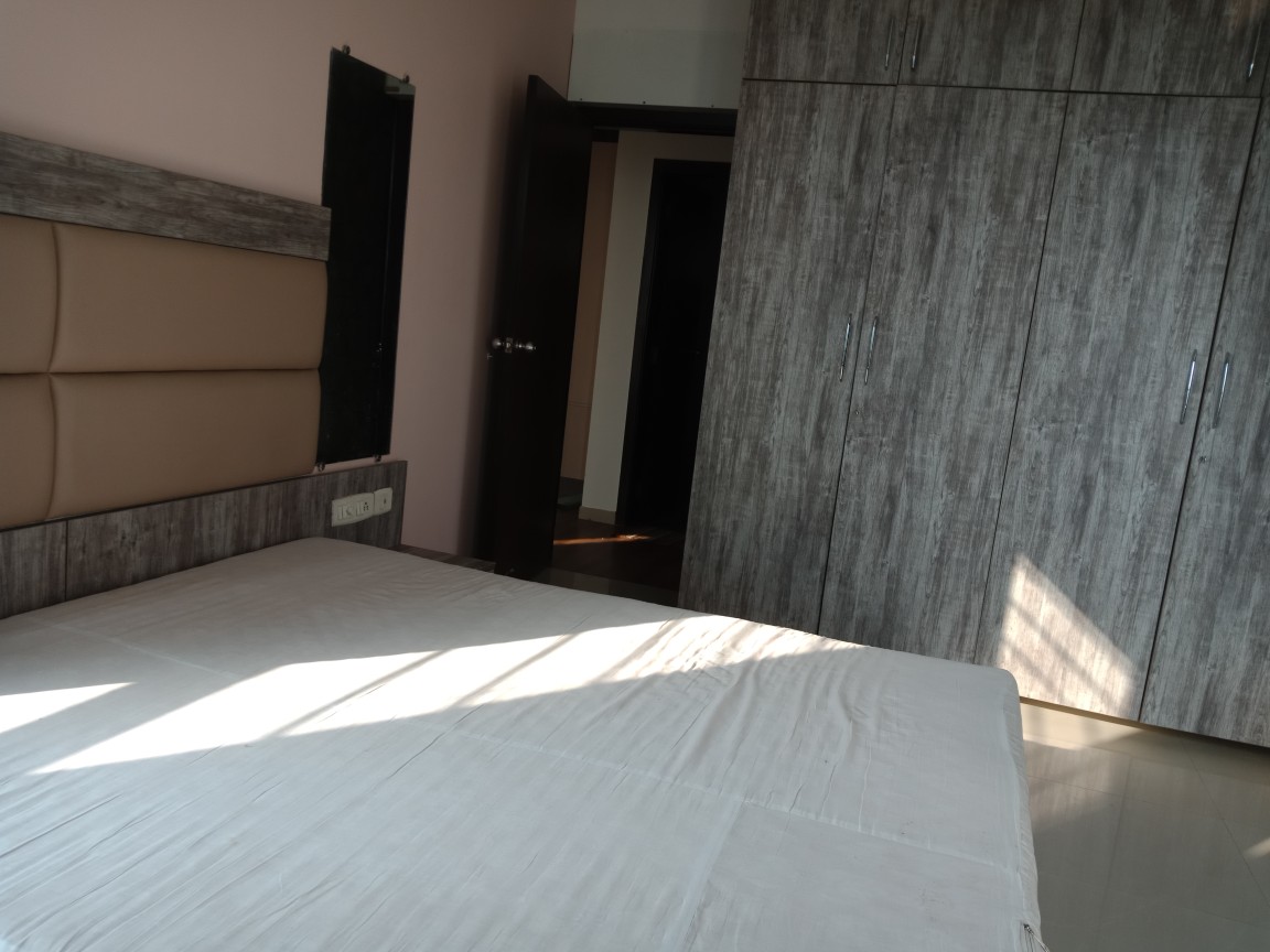 Master Bedroom - Oberoi Woods, Goregaon East