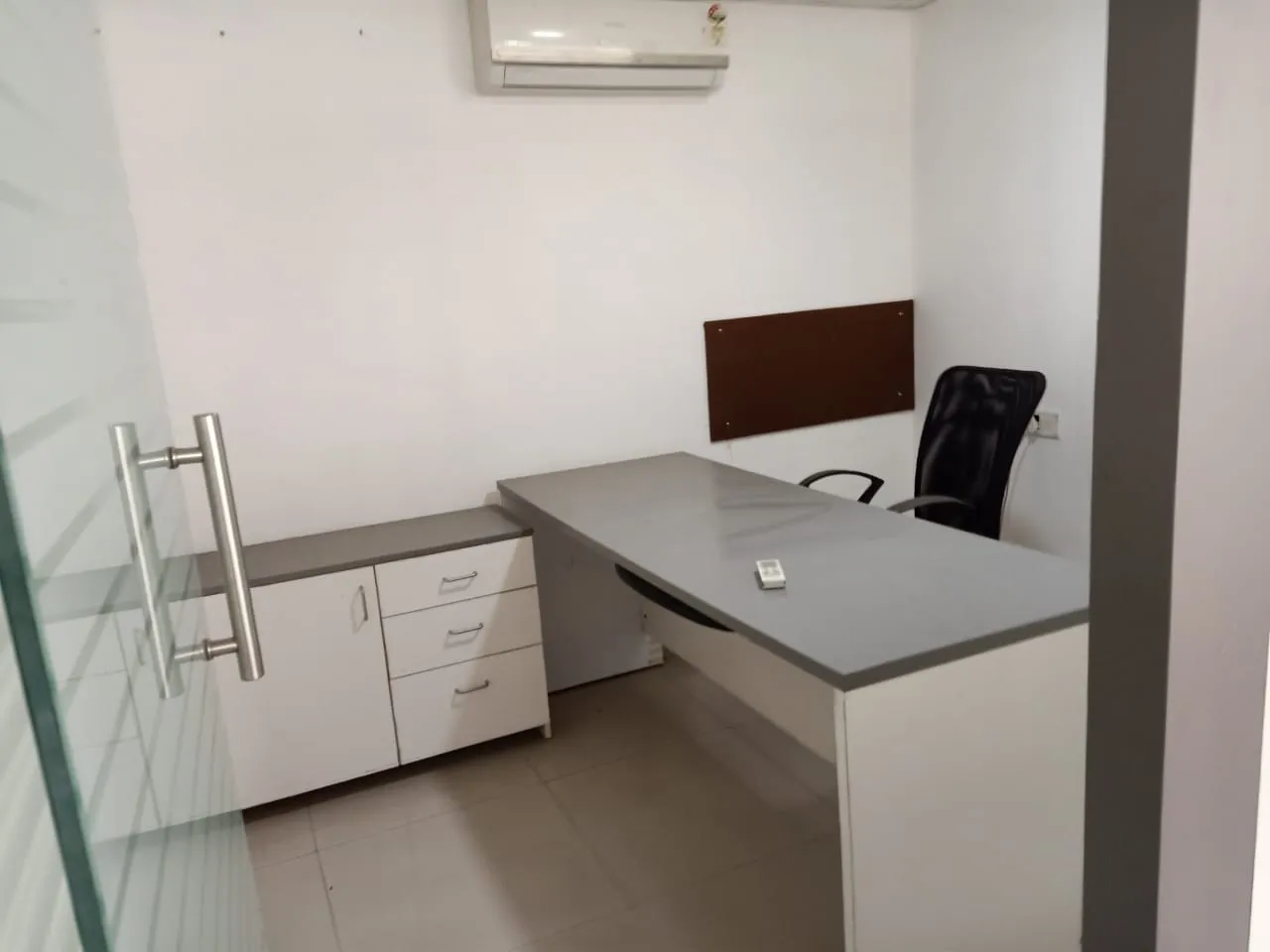 Office Space Offices for Sale in Cosmos Plaza, Andheri West