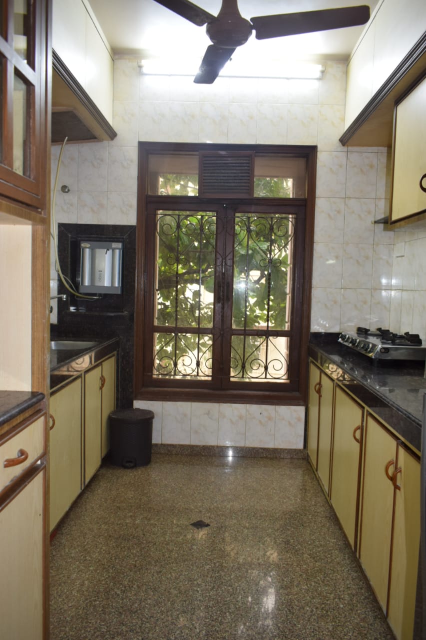 2 BHK Flats on Rent in Victoria House, Bandra West