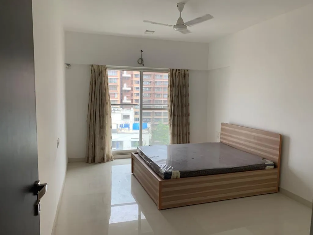 3 BHK Flats for Sale in Juhu Shantivan, Juhu