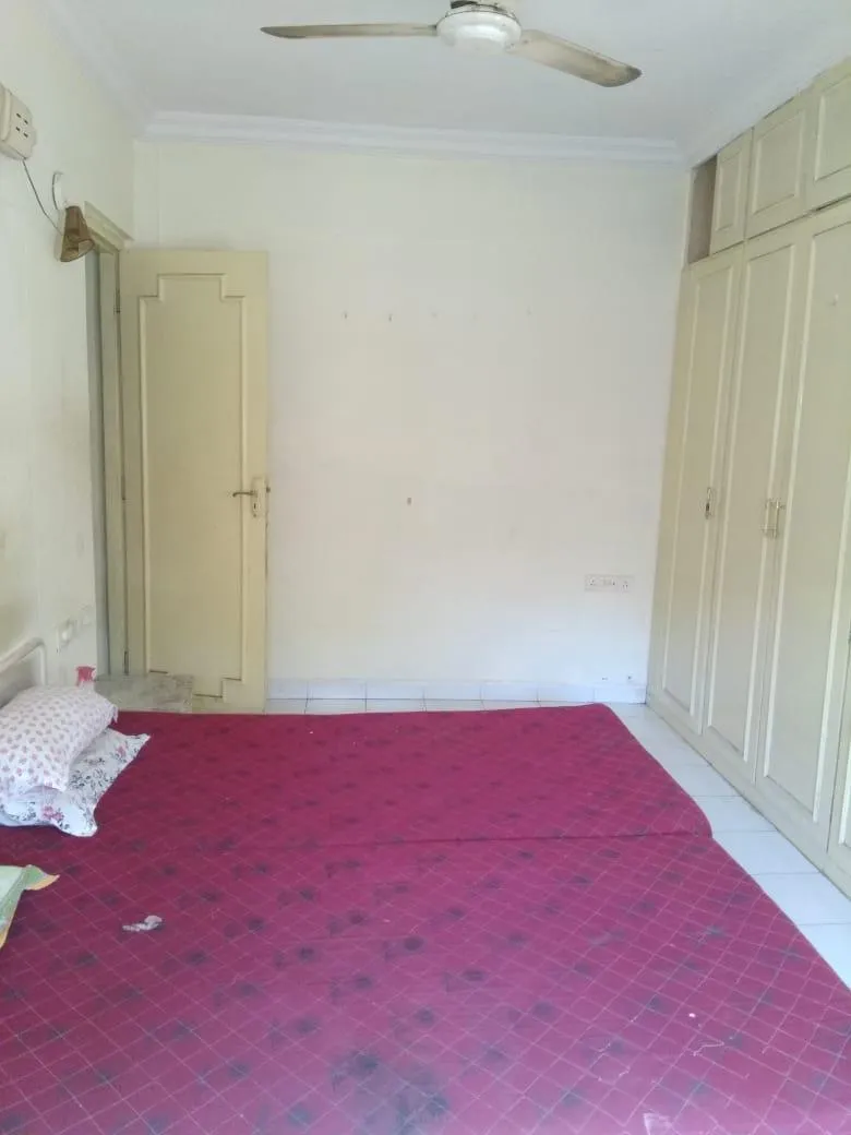 Office Offices on Rent in Metro House, Churchgate