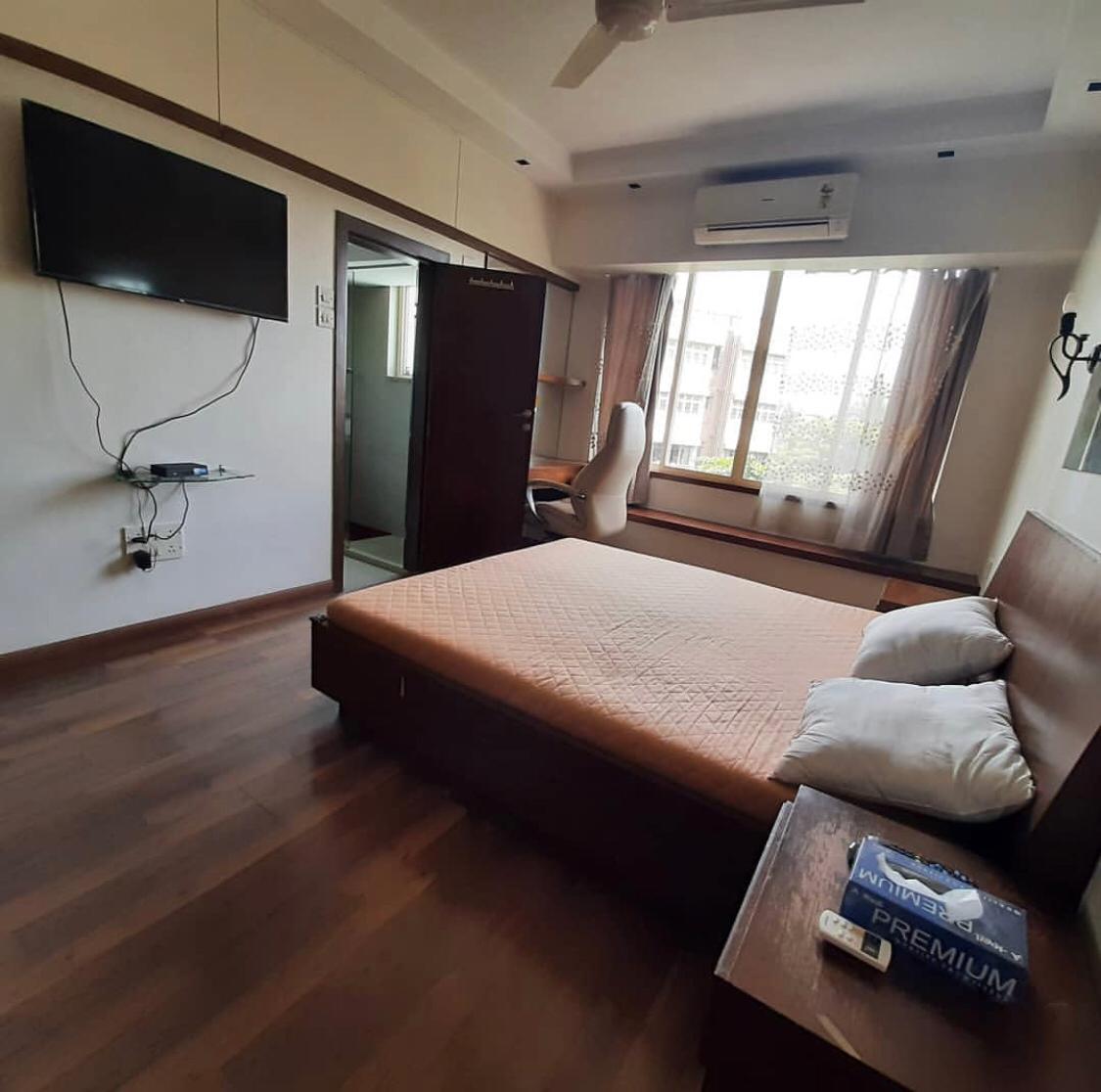 Bedroom 2 - The Legend, Bandra West