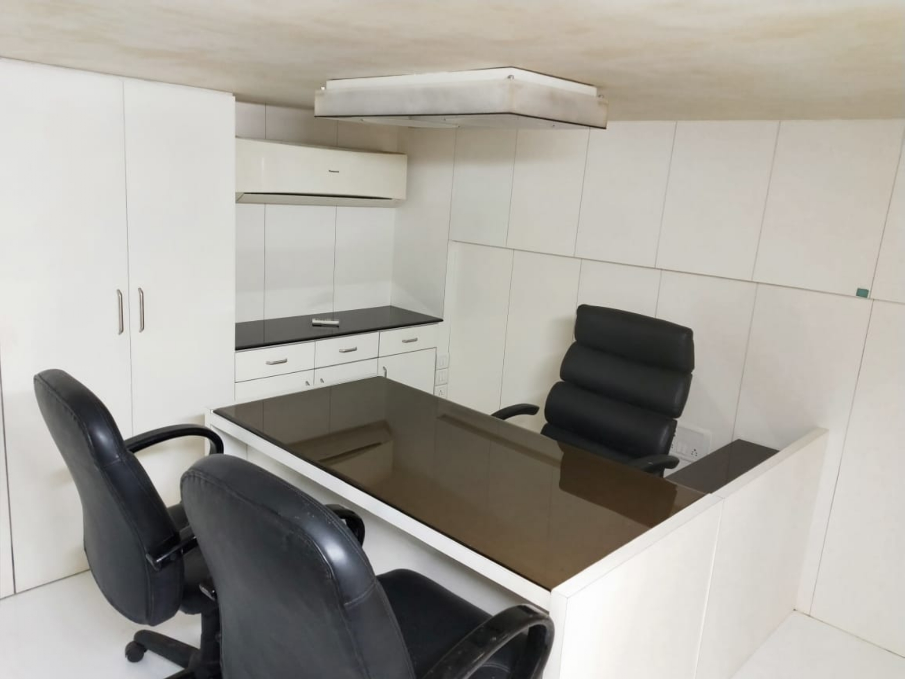 Office Space Offices on Rent in Crystal Plaza, Andheri West