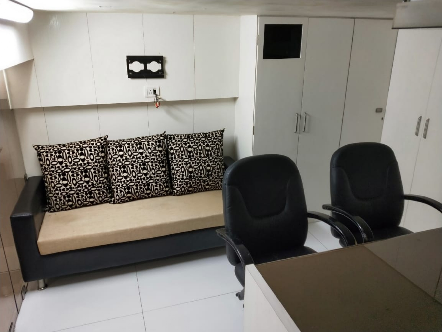 Office Space Offices on Rent in Crystal Plaza, Andheri West