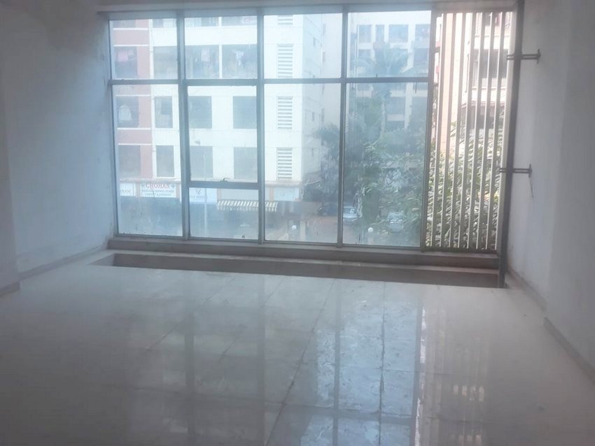 4 BHK Moongipa Arcade, Andheri West — for Rent — photo 4