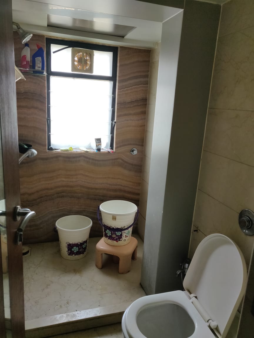 Bathroom 23 - Satnam, Bandra West