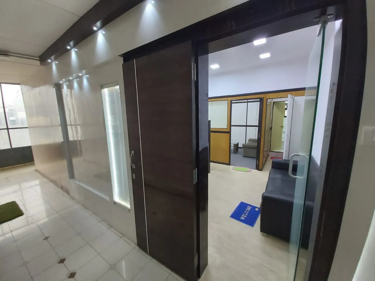  Offices for Sale in Crystal Plaza, Andheri West