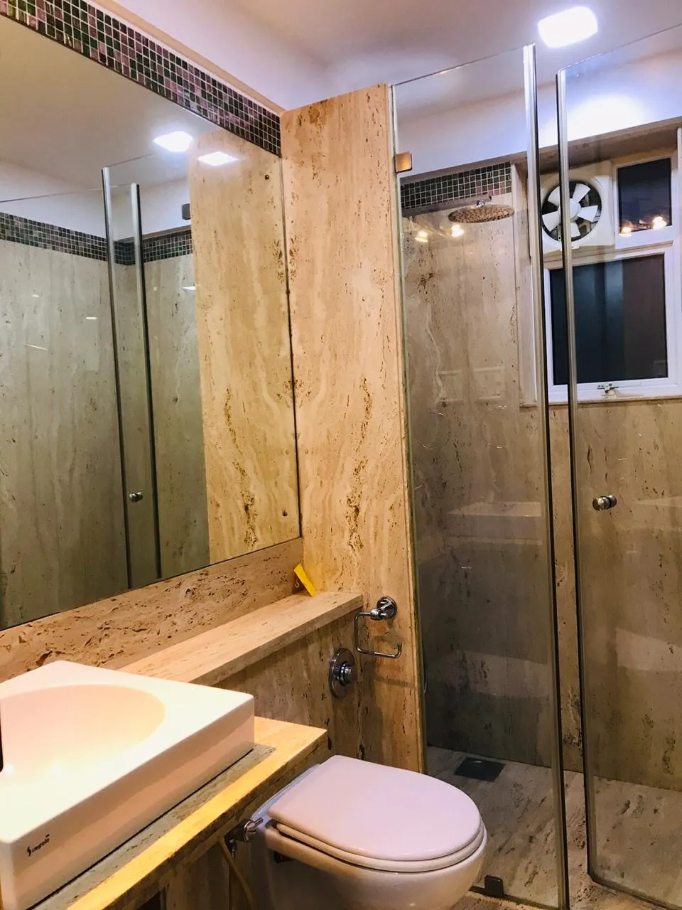 2 BHK Flats on Rent in Oyster, Colaba