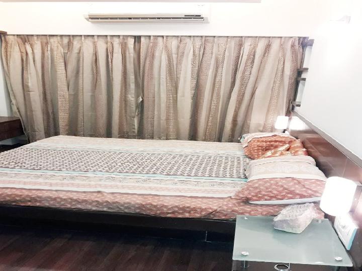 Bedroom 21 - Rose Minar, Khar West