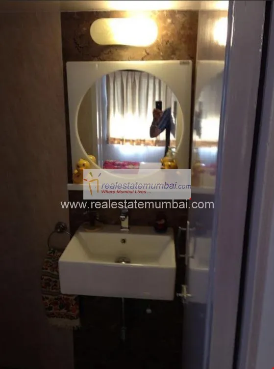 2 BHK Flats for Sale in Gazdar Apartment, Juhu