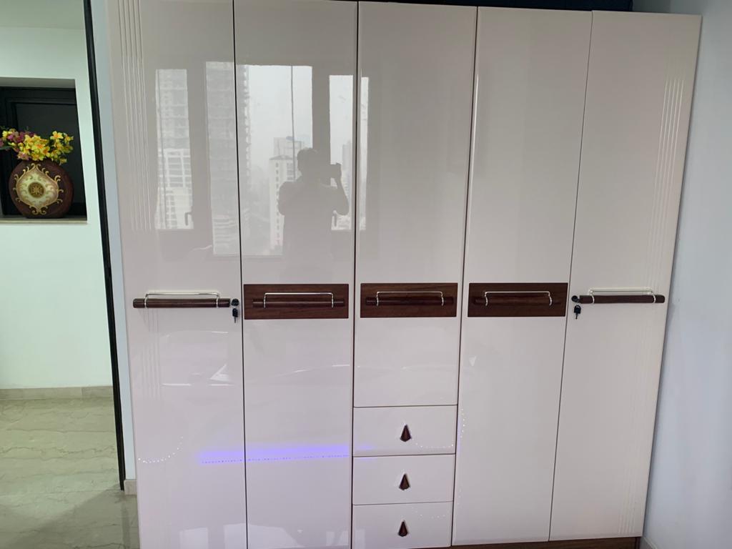 2 BHK Flats on Rent in Lodha Allura, Worli