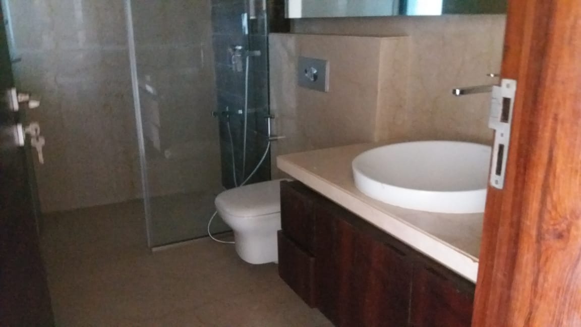 Bathroom 31 - Signia Isles, Bandra East