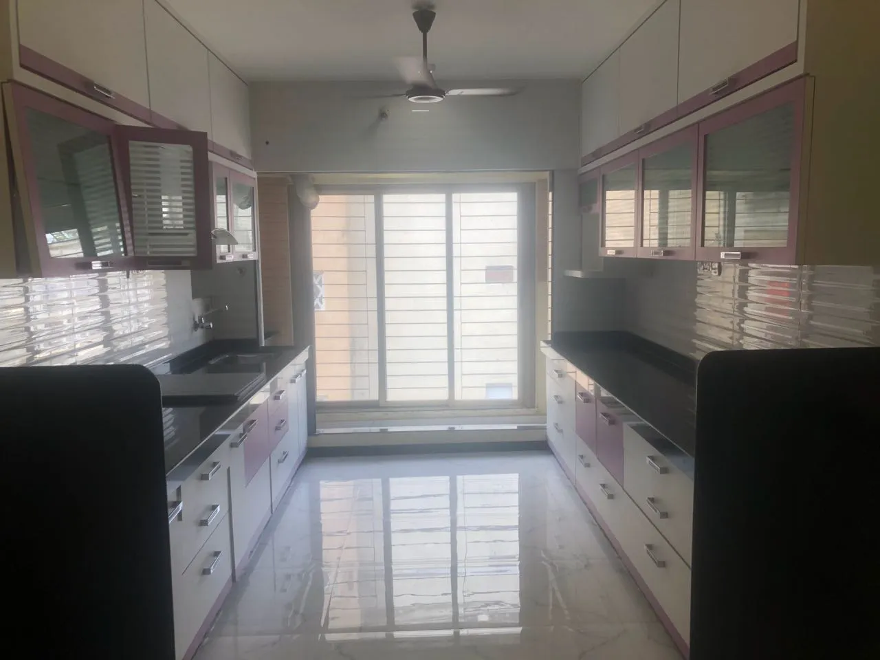 3 BHK Flats on Rent in Nayan Society, Vile Parle West