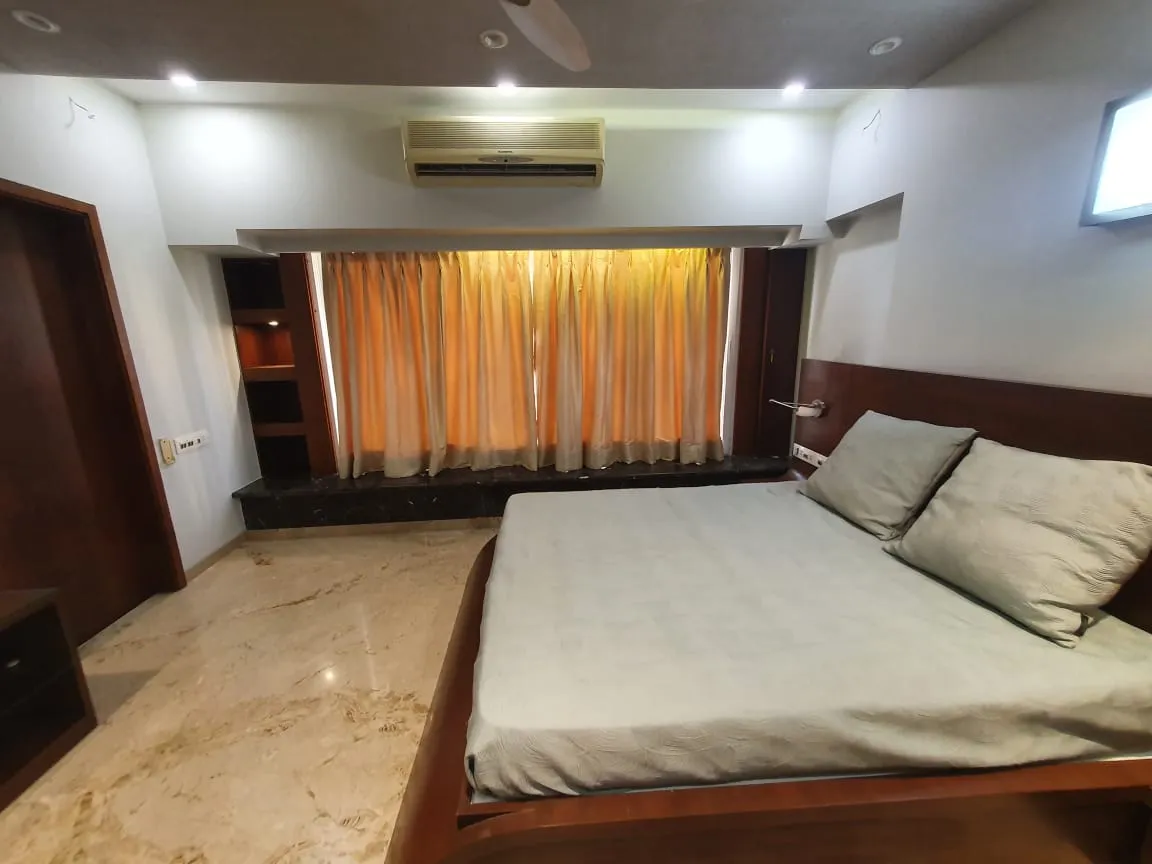 4 BHK Flats on Rent in Kutch House, Juhu