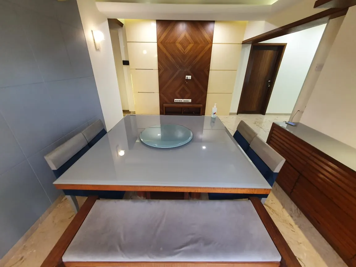 4 BHK Flats on Rent in Kutch House, Juhu