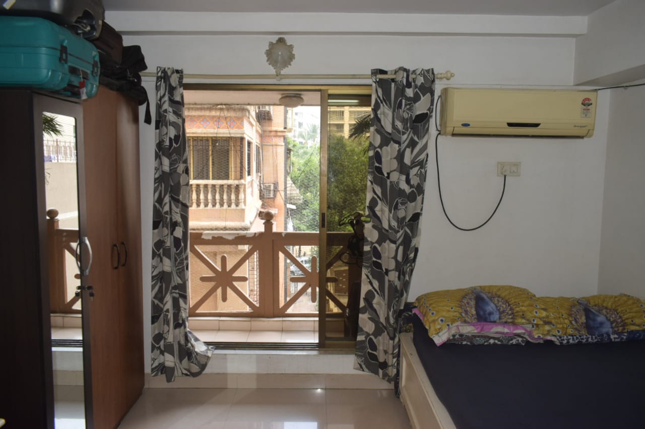 Master Bedroom - Reminess, Bandra West