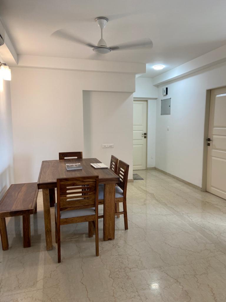 Dining - Kanakia Paris, Bandra East