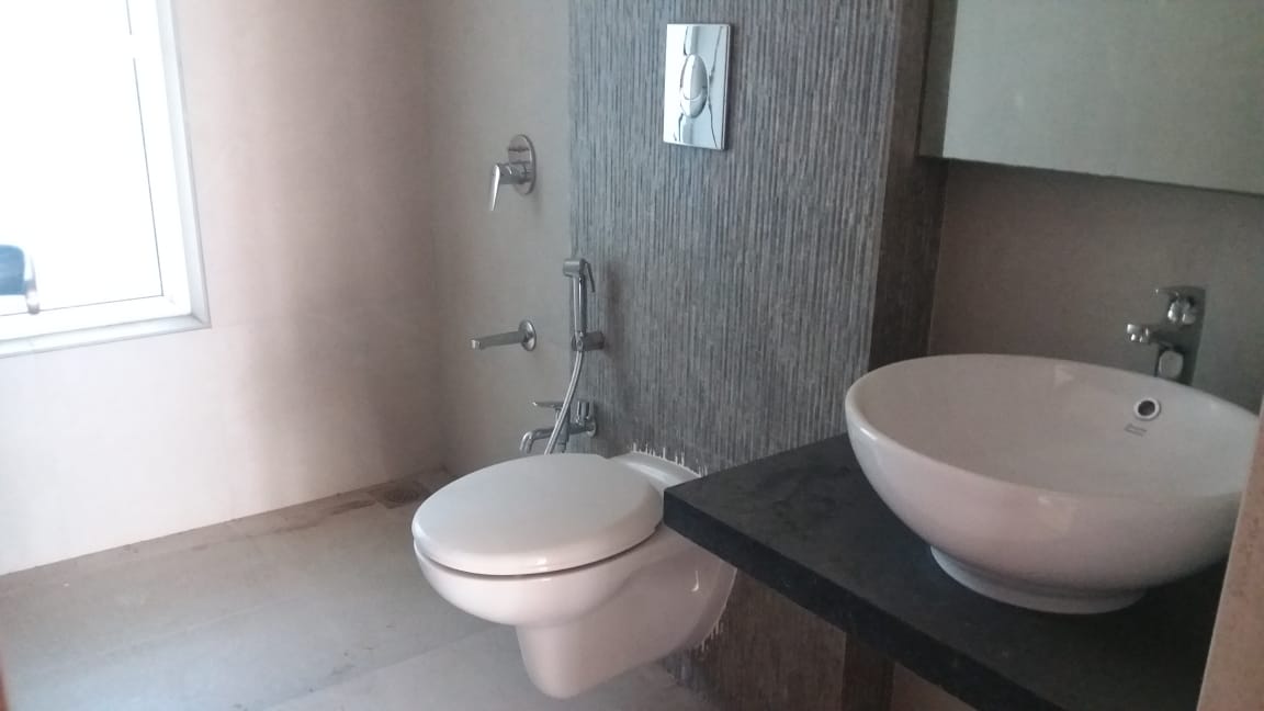 Bathroom 2 - Kings, Santacruz East