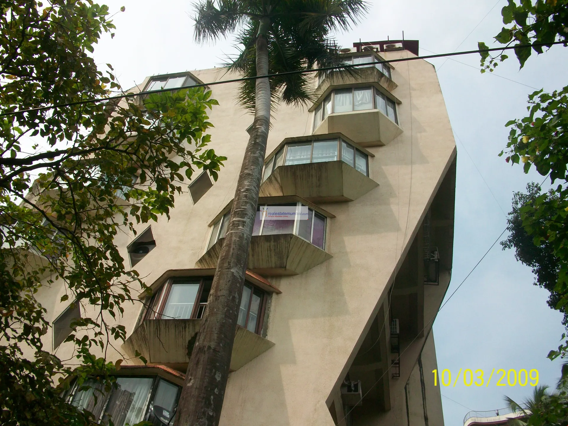 3 BHK Flats on Rent in Betsy, Bandra West