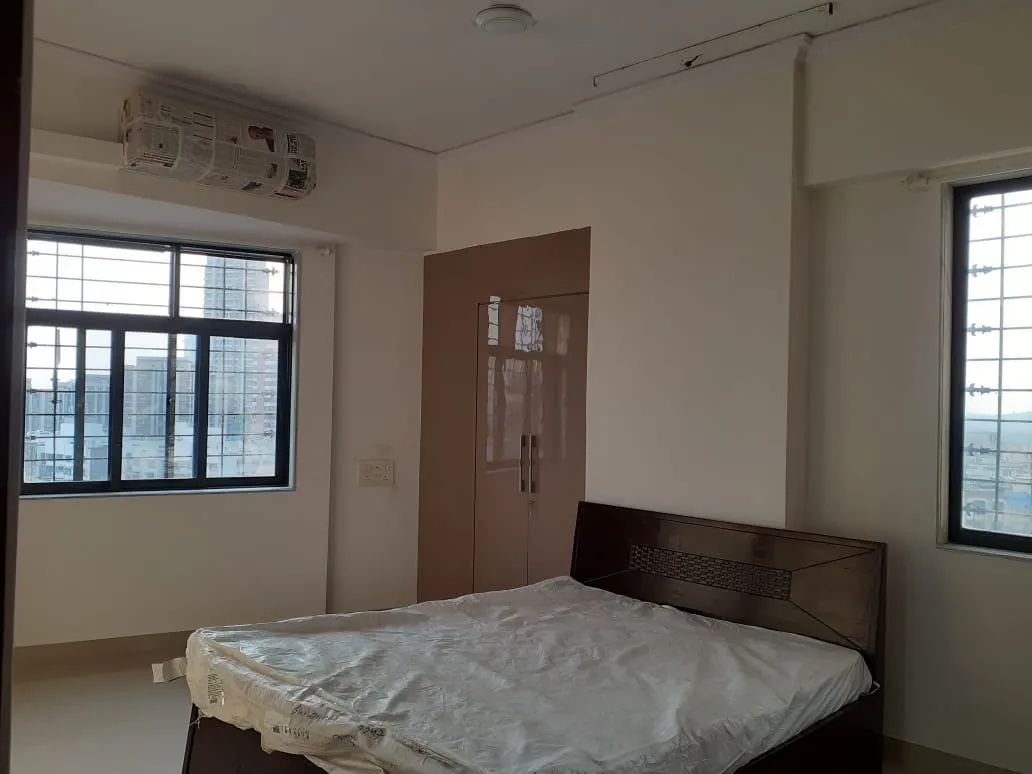 4 BHK Flats for Sale in Meera Tower, Andheri West