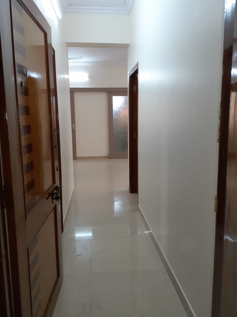 Building7 - Meera Tower, Andheri West