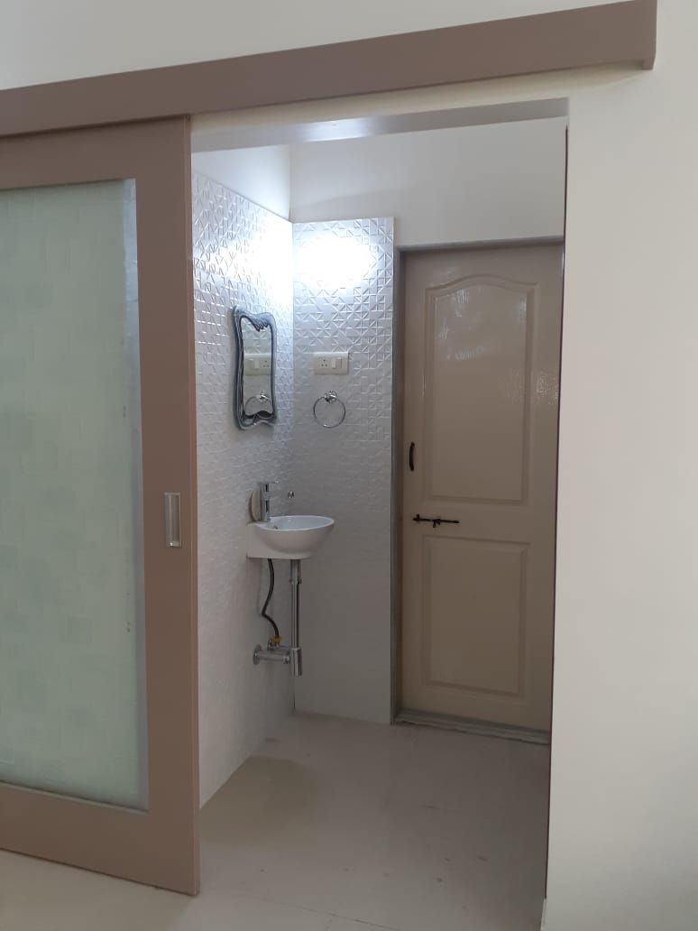 Building8 - Meera Tower, Andheri West