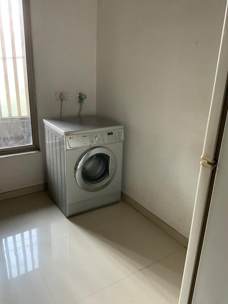 6 - Oberoi Splendor, Andheri East