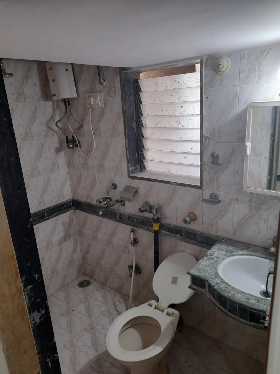 3 BHK Flats for Sale in Serenity Tower, Andheri West