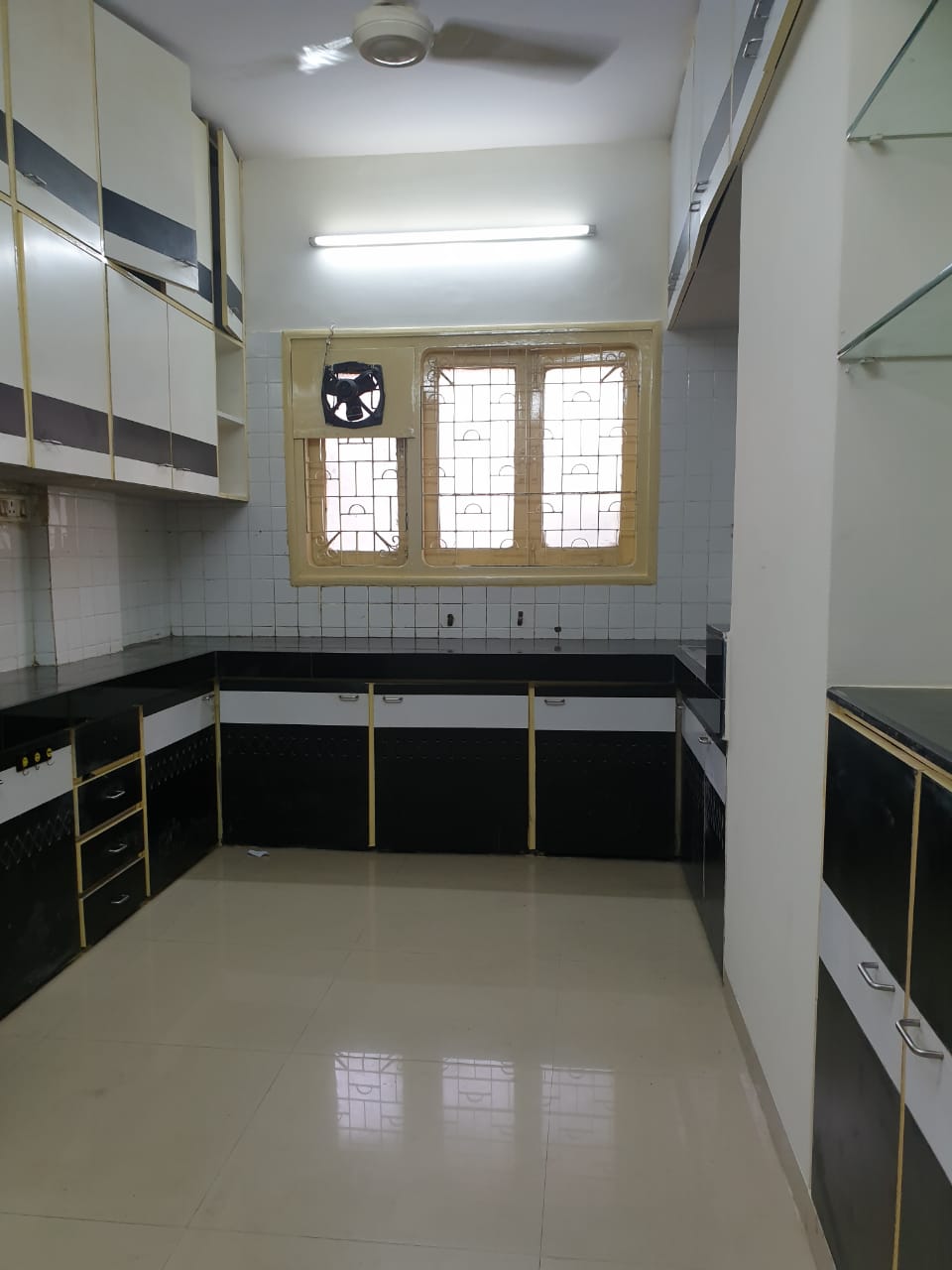 Building - Mangalyam, Juhu