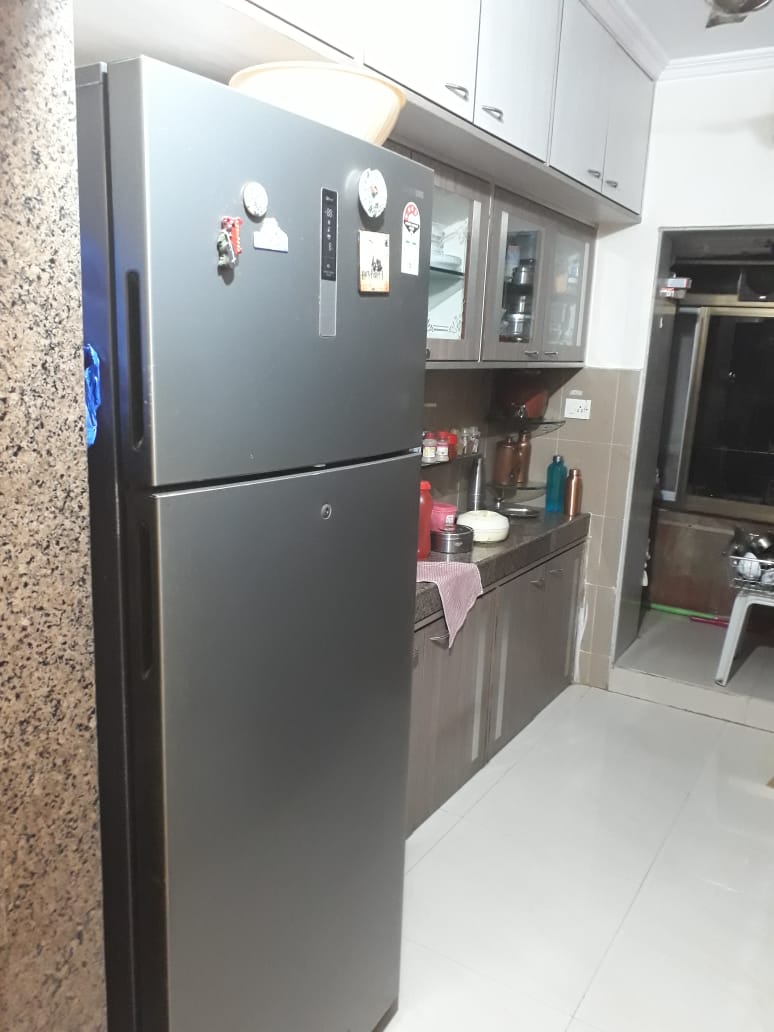 9 - Beverly Hills, Andheri West