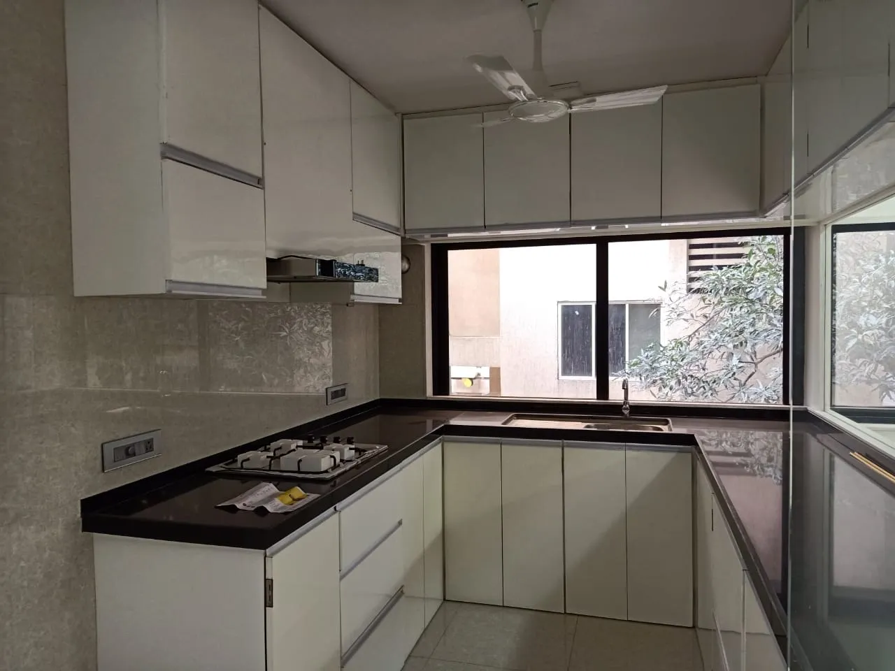 3BHK Flats for Sale in Kakad Classic, Bandra West