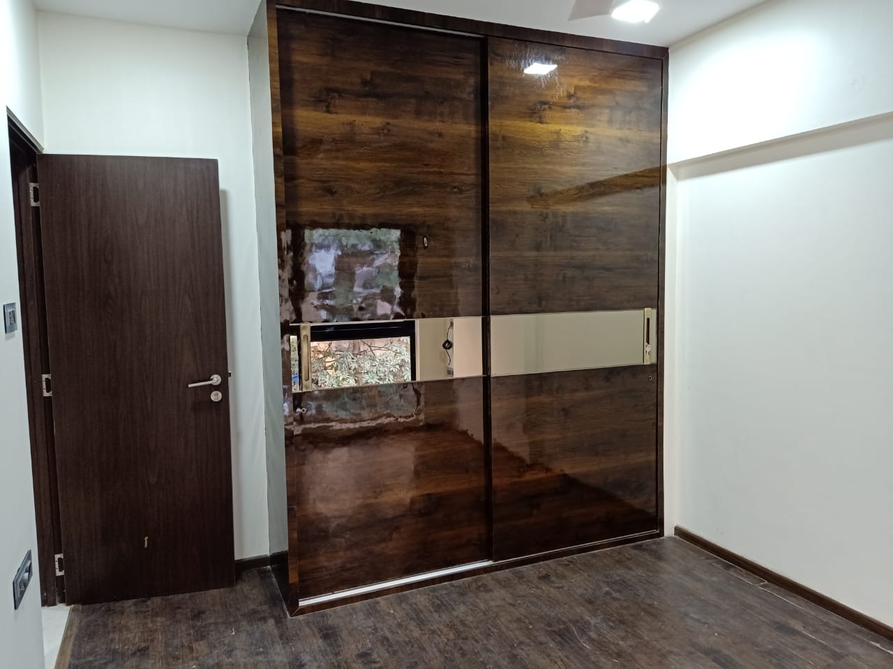 Building8 - Kakad Classic, Bandra West