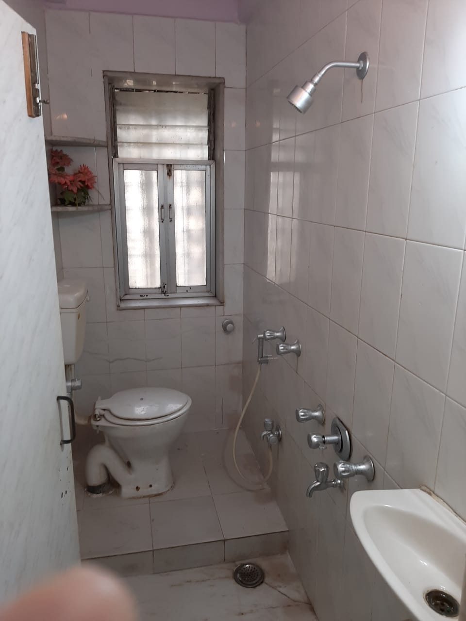 Bathroom 21 - Anand Vihar, Andheri West