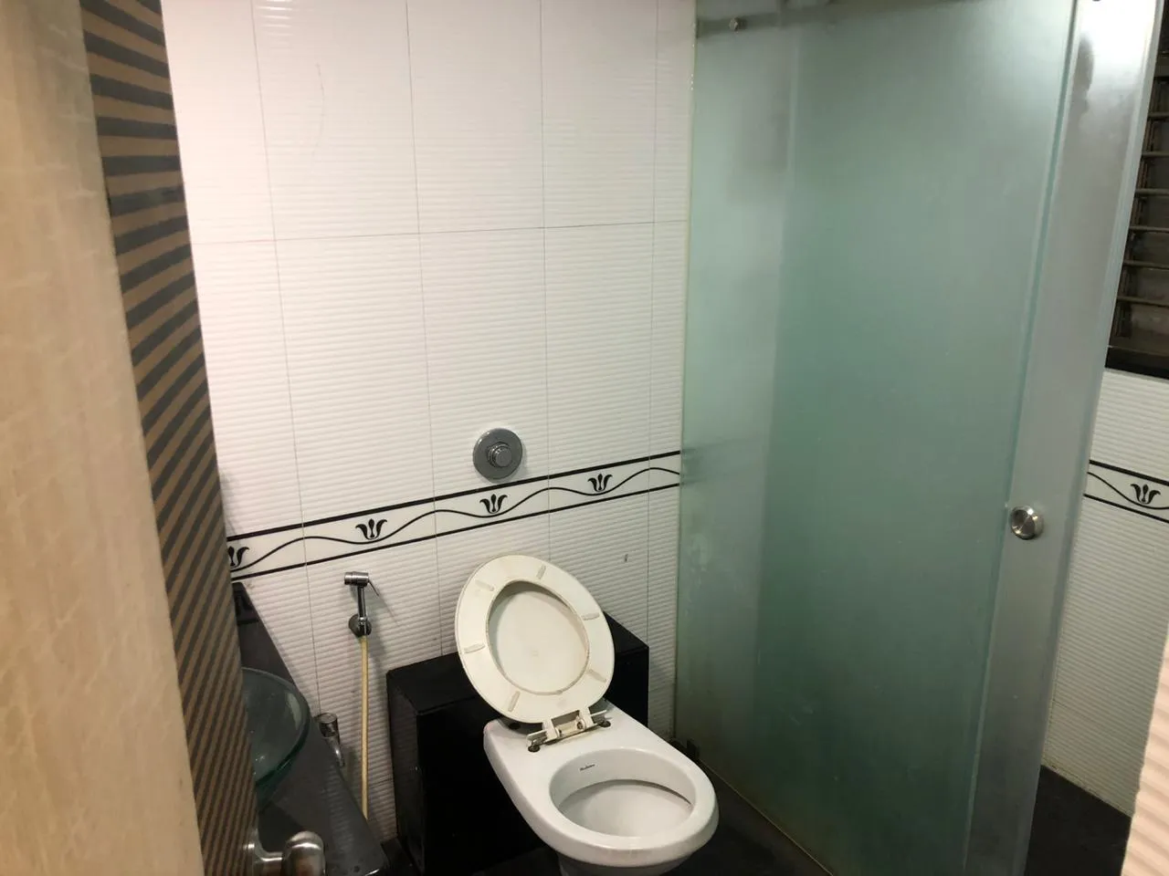 3 BHK Flats for Sale in Prayushi CHS, Santacruz West